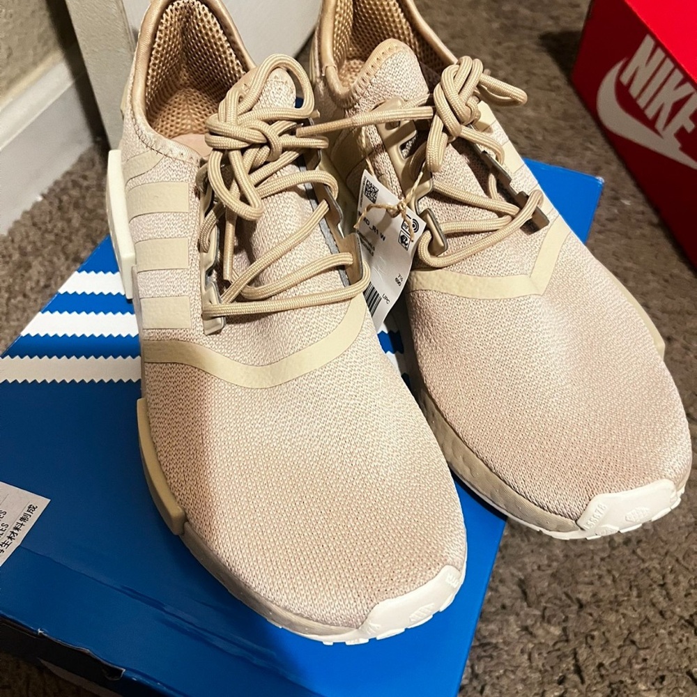 Adidas Beige Sneakers